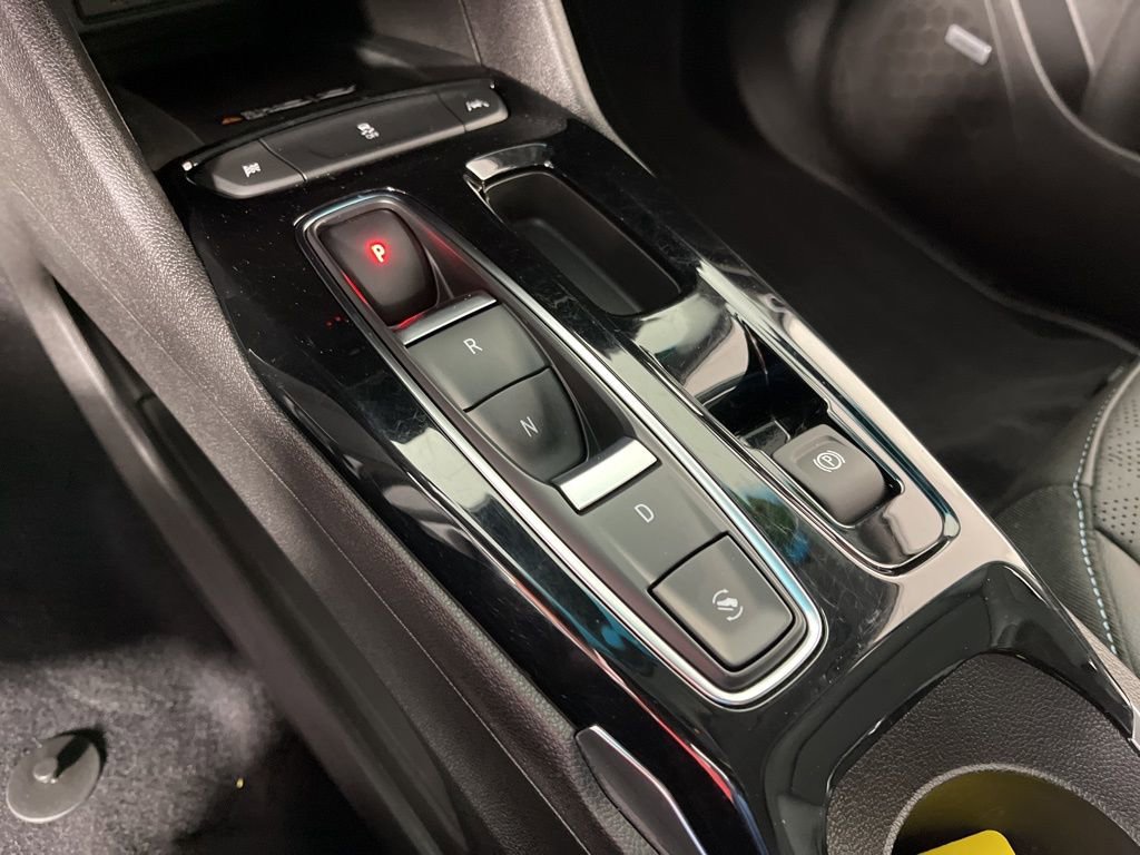 Used 2023 Chevrolet Bolt LT w/ Infotainment Package FWD image 29