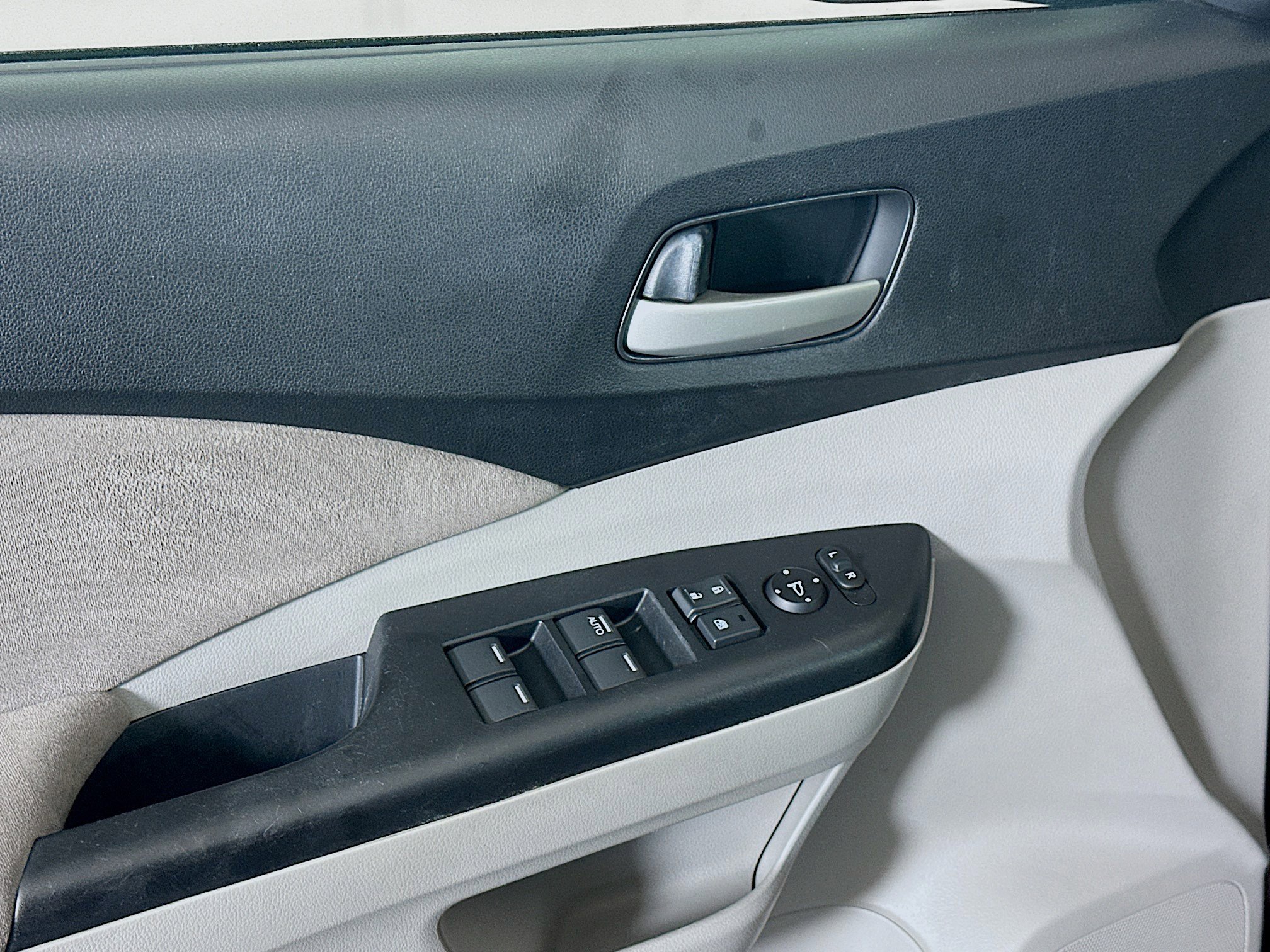 Used 2014 Honda CR-V EX image 15