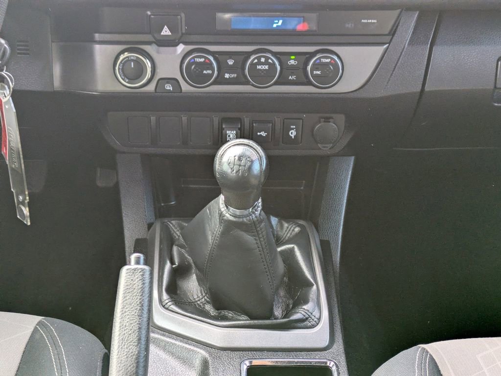 Used 2023 Toyota Tacoma TRD Sport image 17