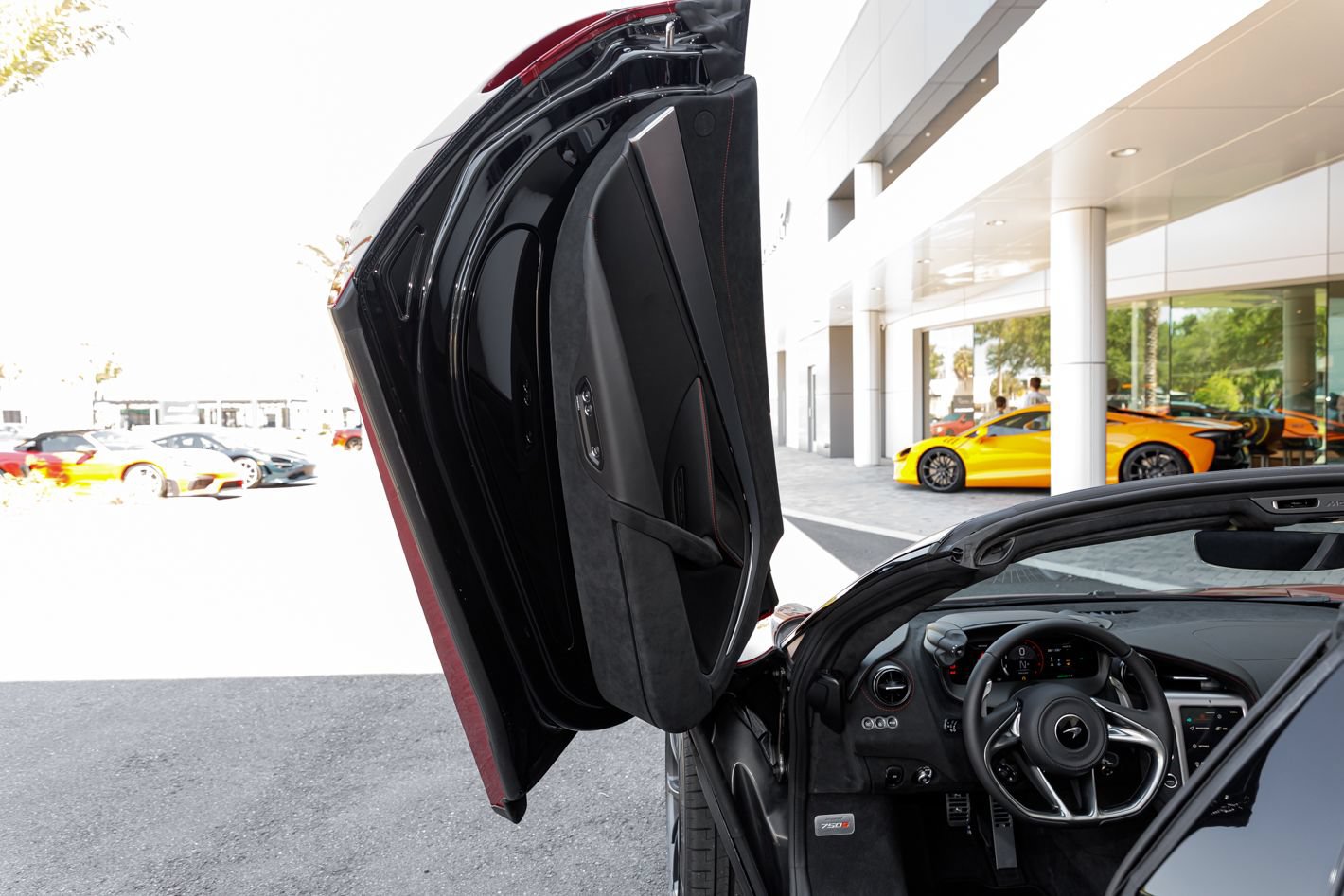 Used 2027 McLaren 750S Spider RWD image 57