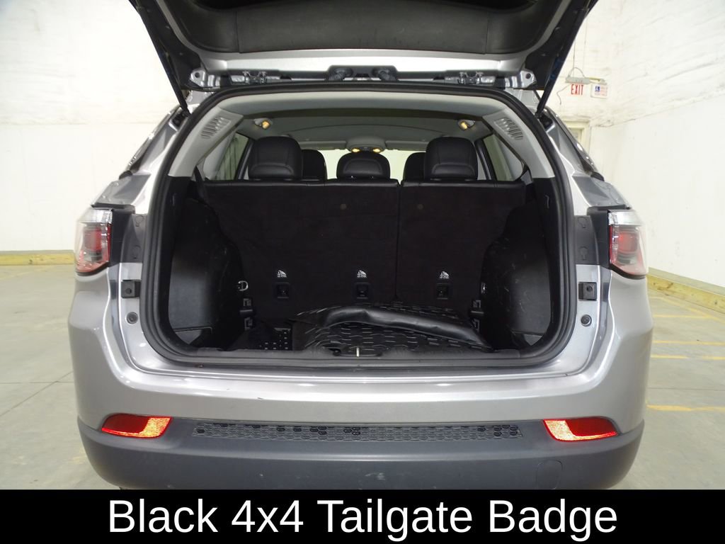 Used 2019 Jeep Compass Altitude image 11