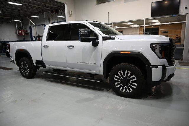 New 2026 GMC Sierra 2500 Denali Ultimate image 13