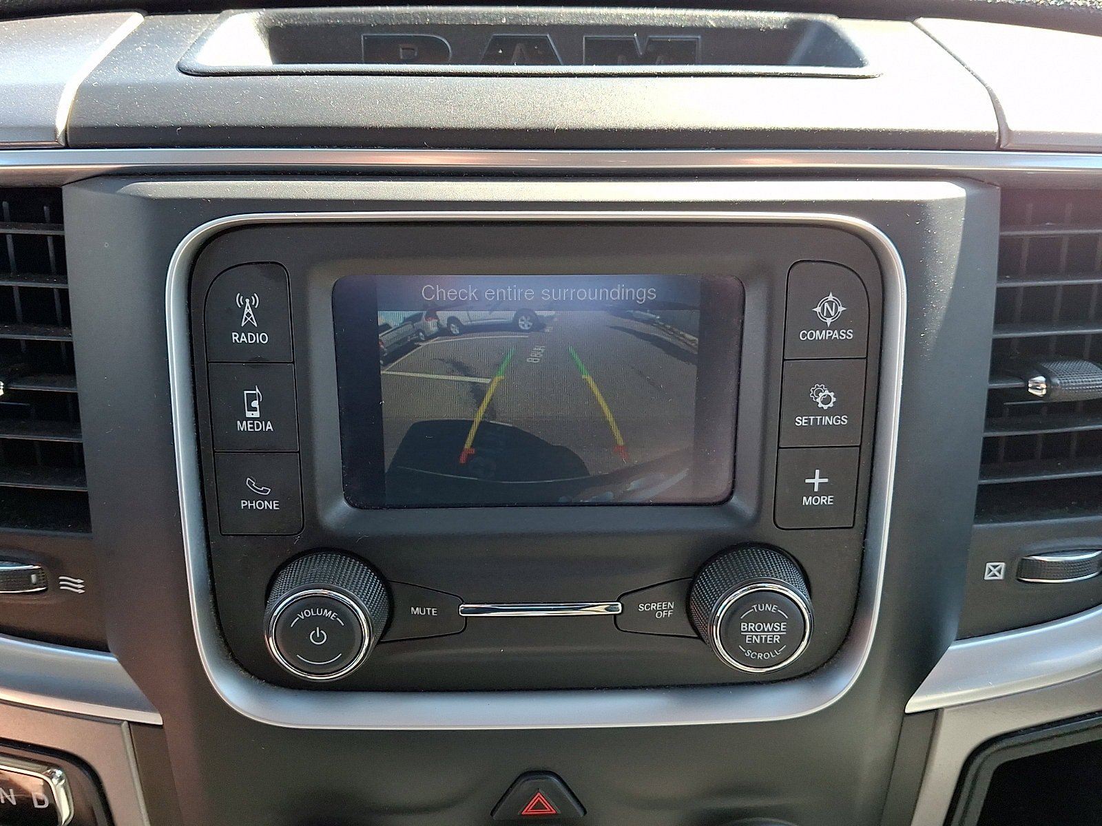 Used 2024 RAM 1500 Classic SLT AWD/4WD image 17