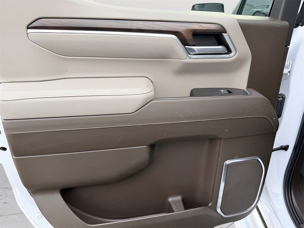 Used 2023 GMC Sierra 1500 SLT w/ SLT Premium Package image 34