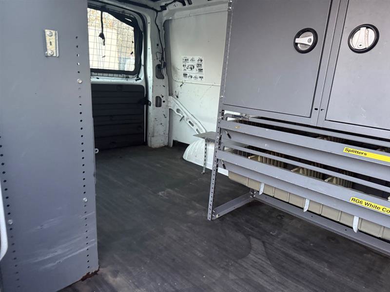 Used 2011 Chevrolet Express 2500 image 23