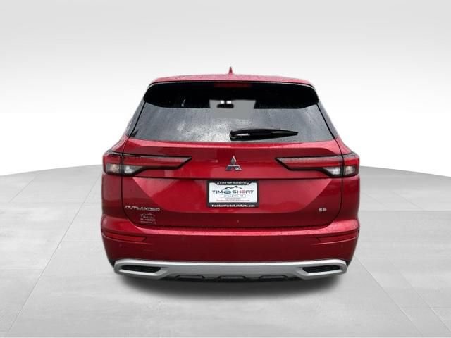 Used 2024 Mitsubishi Outlander SE FWD image 10