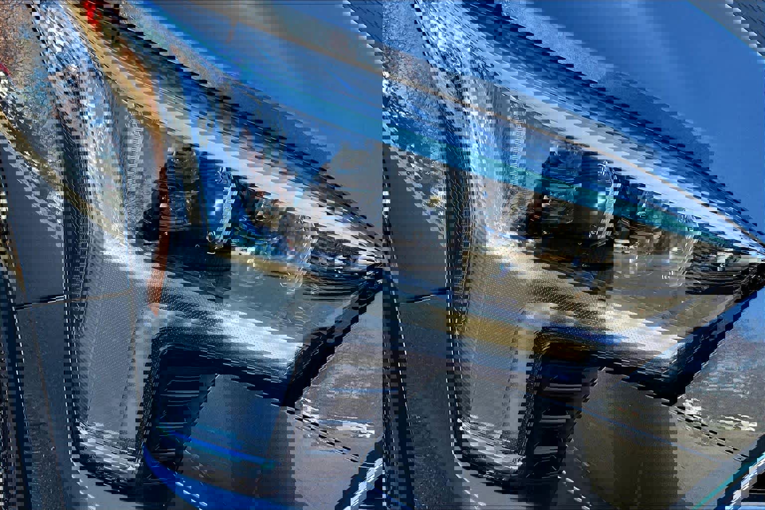 Certified 2025 Toyota Sequoia Platinum image 25