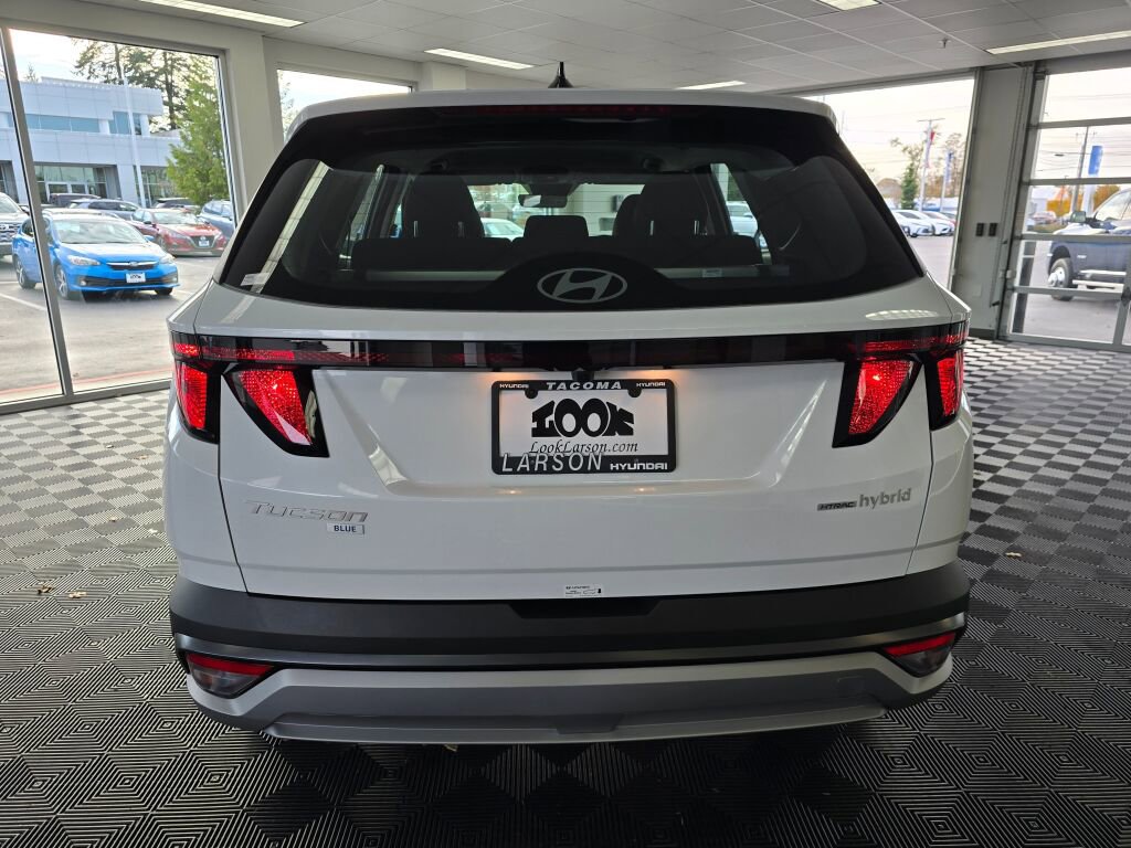 New 2026 Hyundai Tucson Blue SE image 5