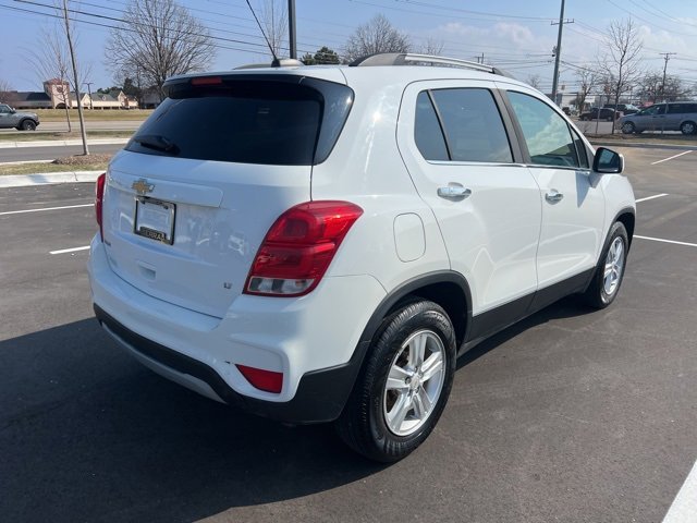 Used 2017 Chevrolet Trax LT w/ LT Convenience Package image 5