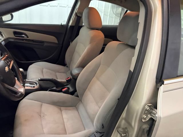Used 2013 Chevrolet Cruze LT FWD image 25