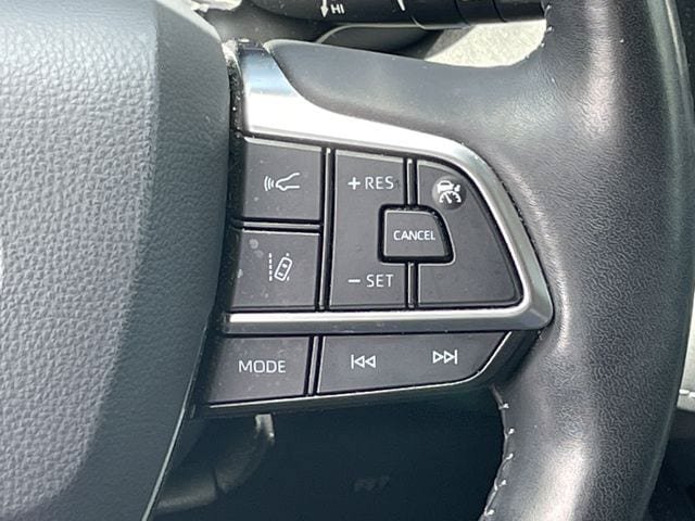 Used 2021 Toyota Highlander Platinum AWD/4WD image 14