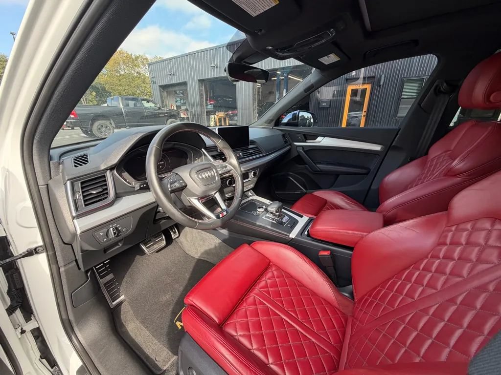 Used 2018 Audi SQ5 Premium Plus w/ Navigation Package AWD/4WD image 5