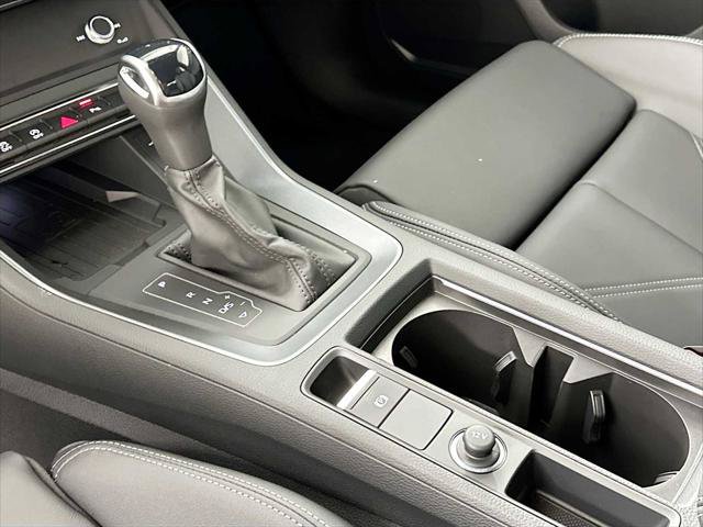 Certified 2025 Audi Q3 2.0T Premium w/ Convenience Package AWD/4WD image 15