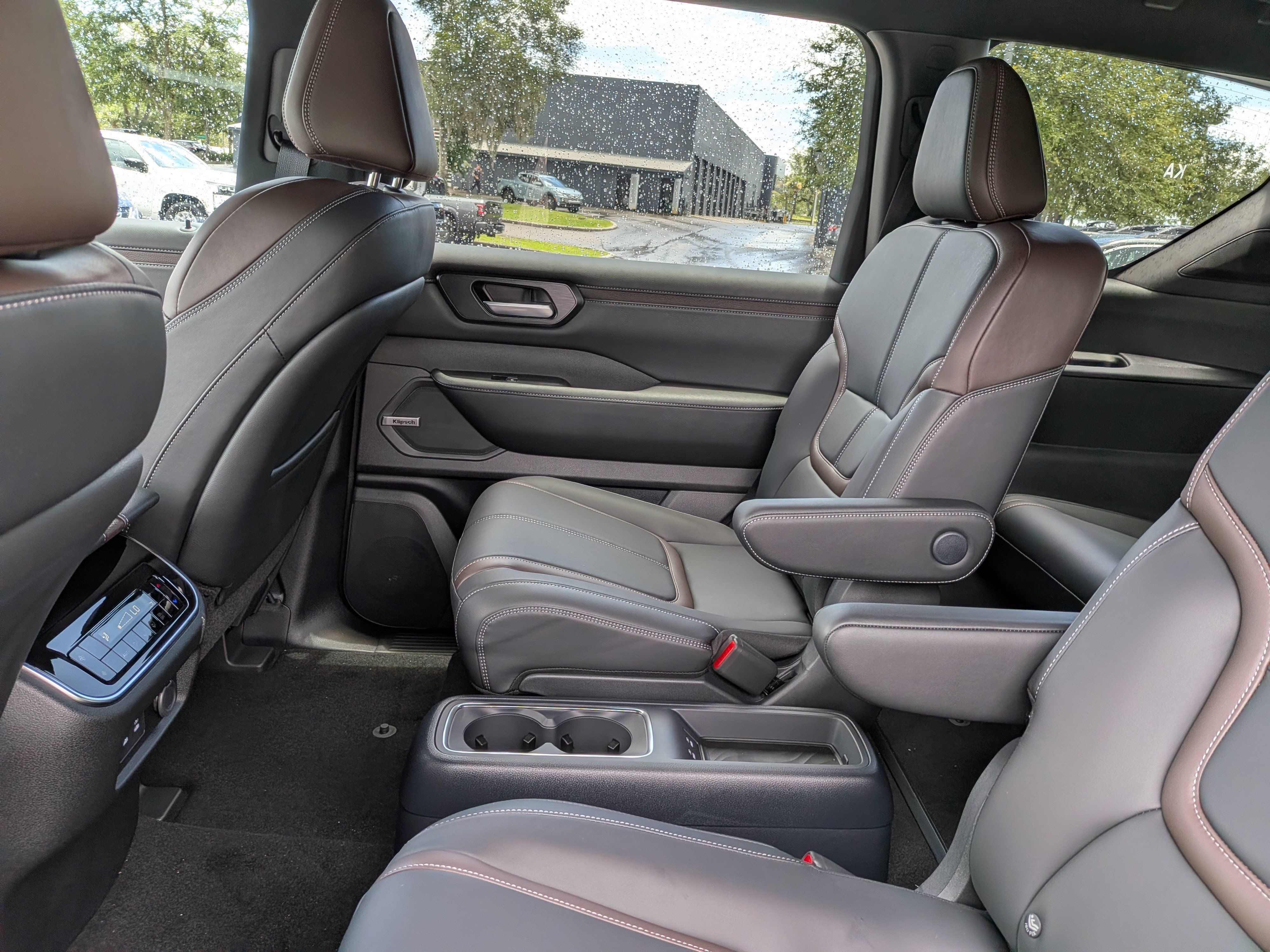 New 2026 Nissan Armada SL w/ Captain's Chari Seat Package RWD image 17