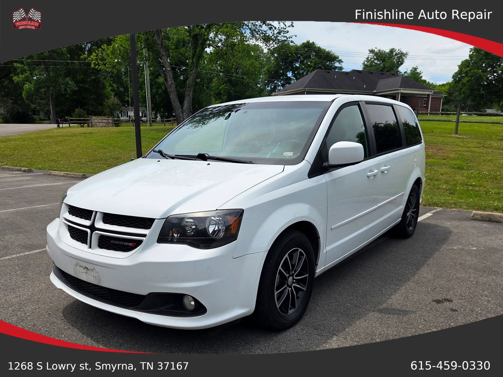 Used 2015 Dodge Grand Caravan R/T FWD image 2