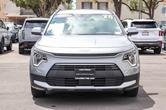 Certified 2025 Kia Niro EX FWD image 3