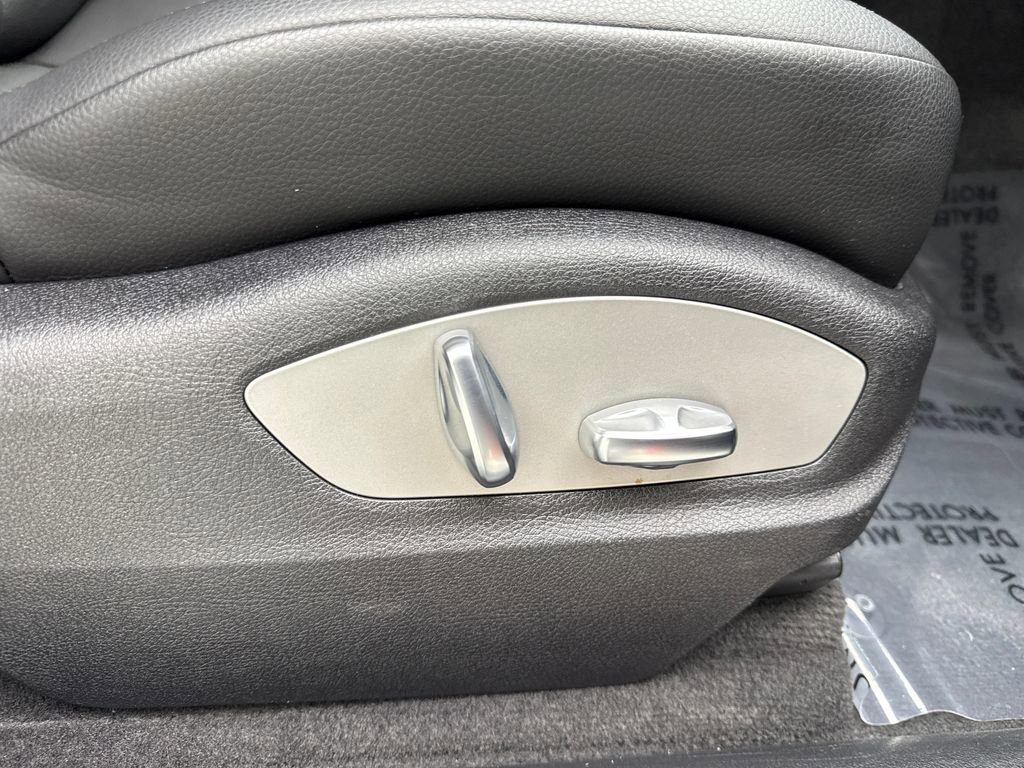 Used 2021 Porsche Macan image 46