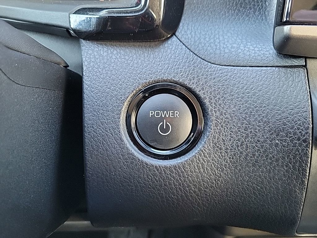 Used 2025 Toyota Camry LE image 22