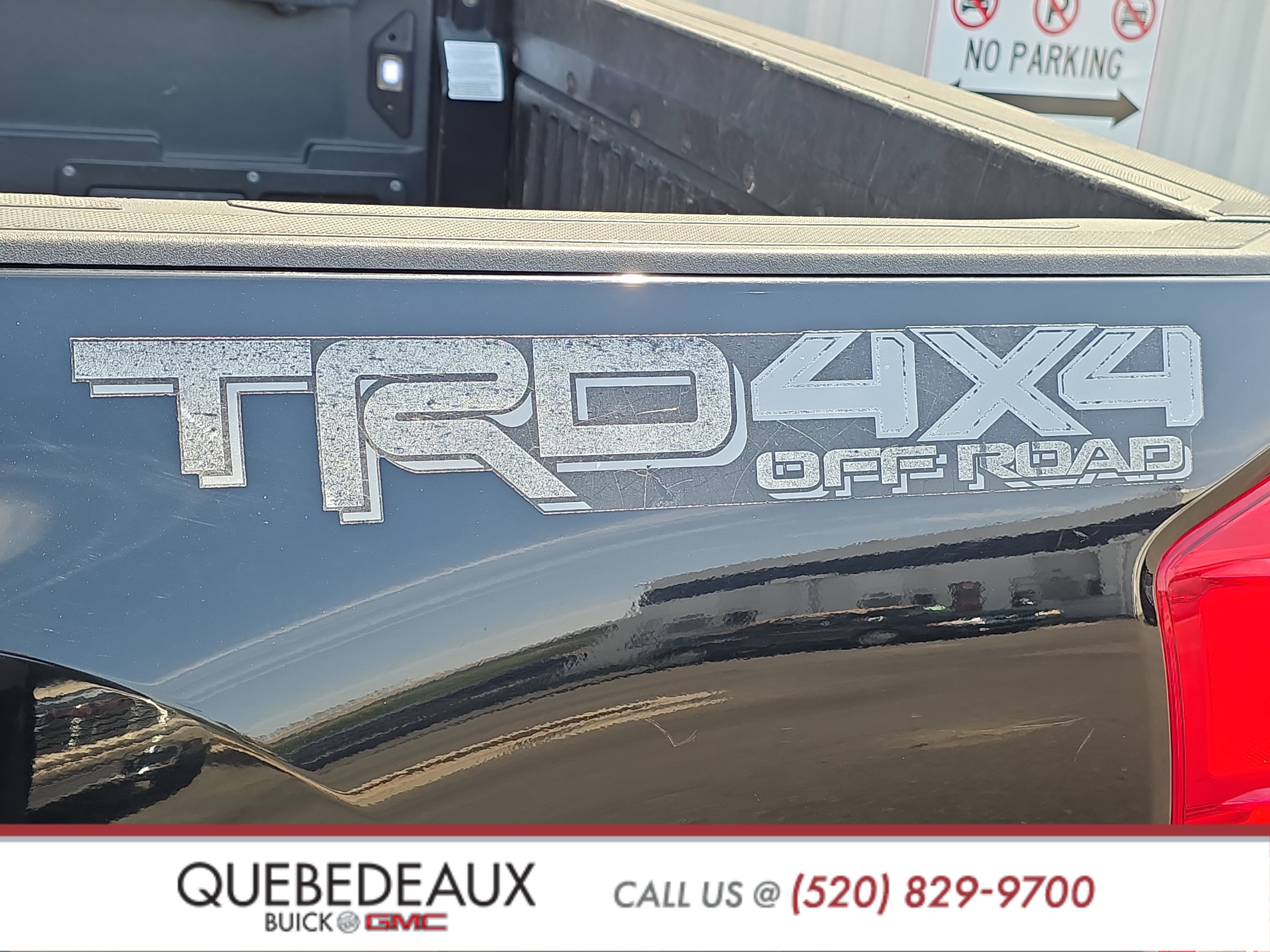 Used 2016 Toyota Tacoma TRD Off-Road w/ Towing Package AWD/4WD image 5