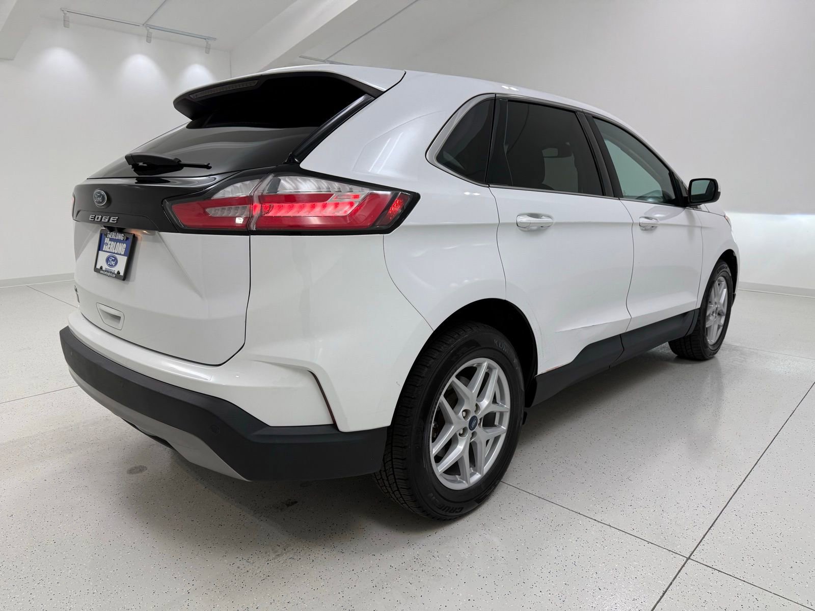 Used 2021 Ford Edge SEL image 8
