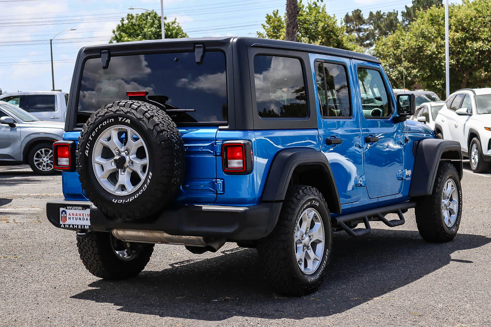Used 2021 Jeep Wrangler Unlimited Sport AWD/4WD image 7