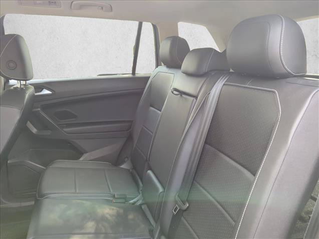 Used 2021 Volkswagen Tiguan SE w/ Panoramic Sunroof Package FWD image 26
