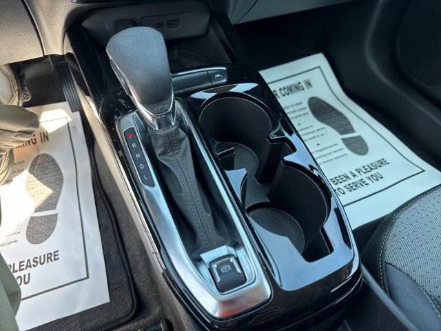 Used 2024 Chevrolet Trax LT w/ Sunroof Package image 15