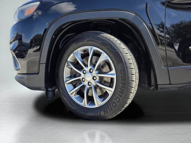 Used 2019 Jeep Cherokee Latitude Plus w/ Comfort/Convenience Group FWD image 35
