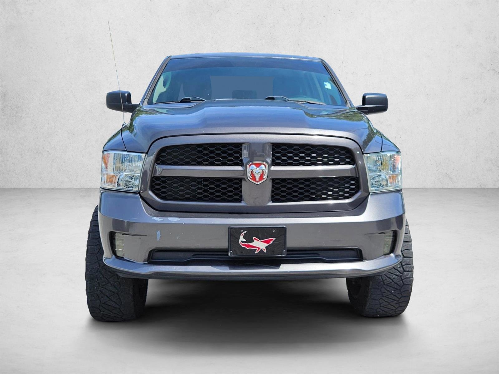 Used 2018 RAM 1500 Express AWD/4WD image 2
