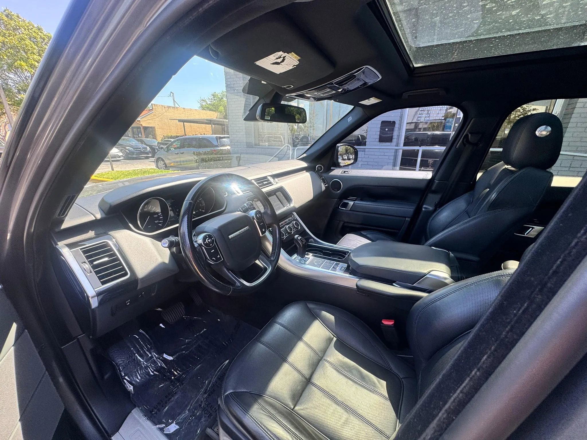 Used 2015 Land Rover Range Rover Sport Supercharged AWD/4WD image 11
