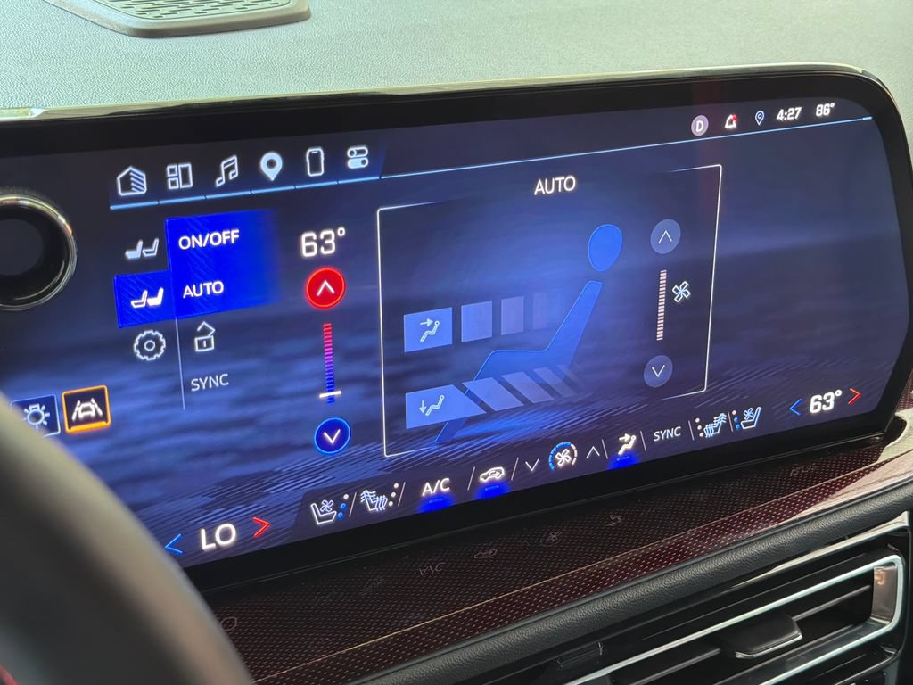 Used 2024 Chevrolet Traverse RS FWD image 8