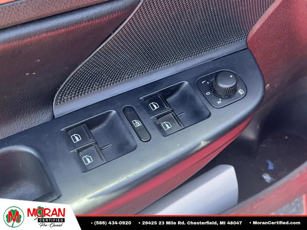 Used 2010 Volkswagen Jetta Limited Edition FWD image 13