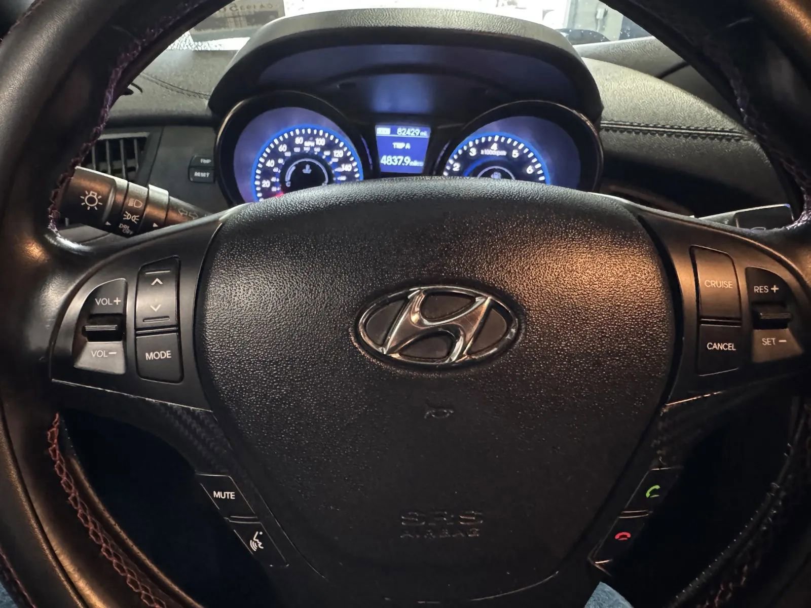 Used 2014 Hyundai Genesis 3.8 image 20