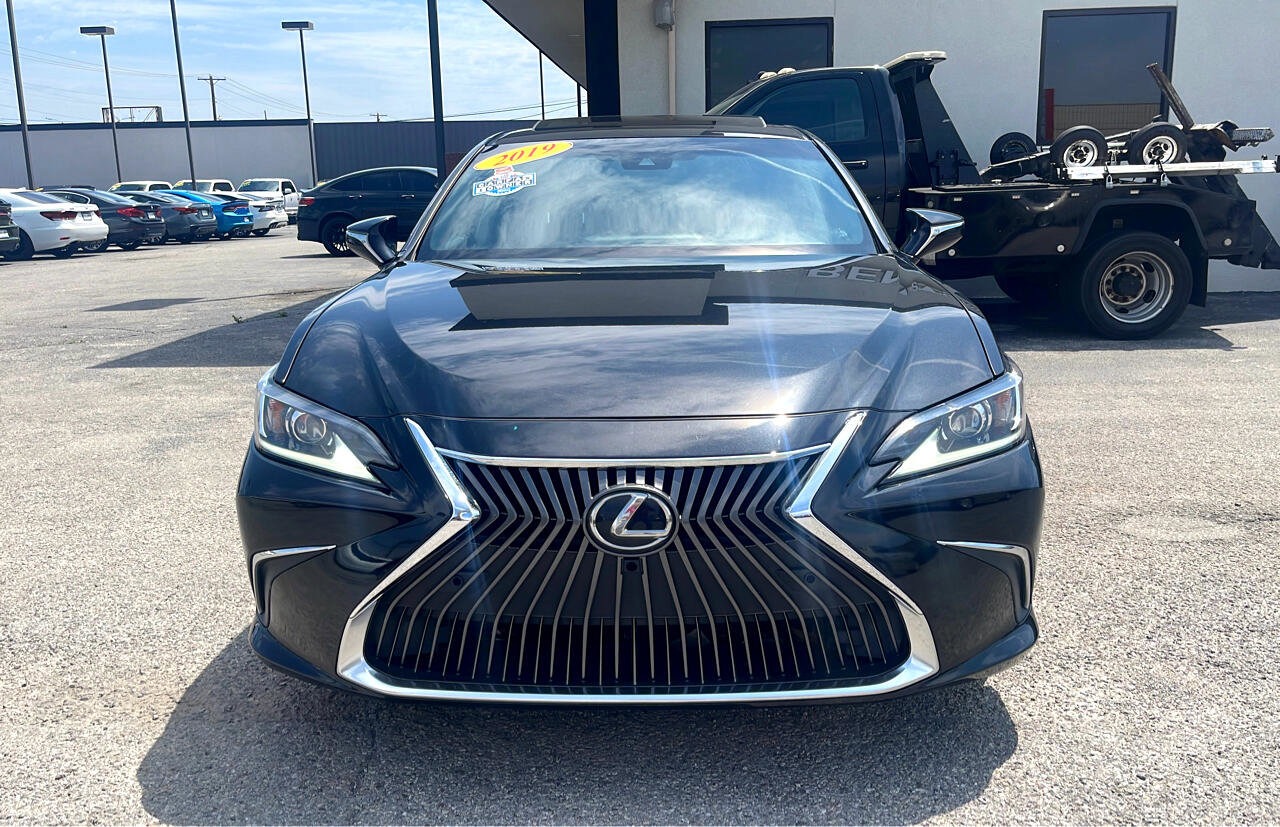 Used 2019 Lexus ES 350 Luxury w/ Accessory Package 2 image 3