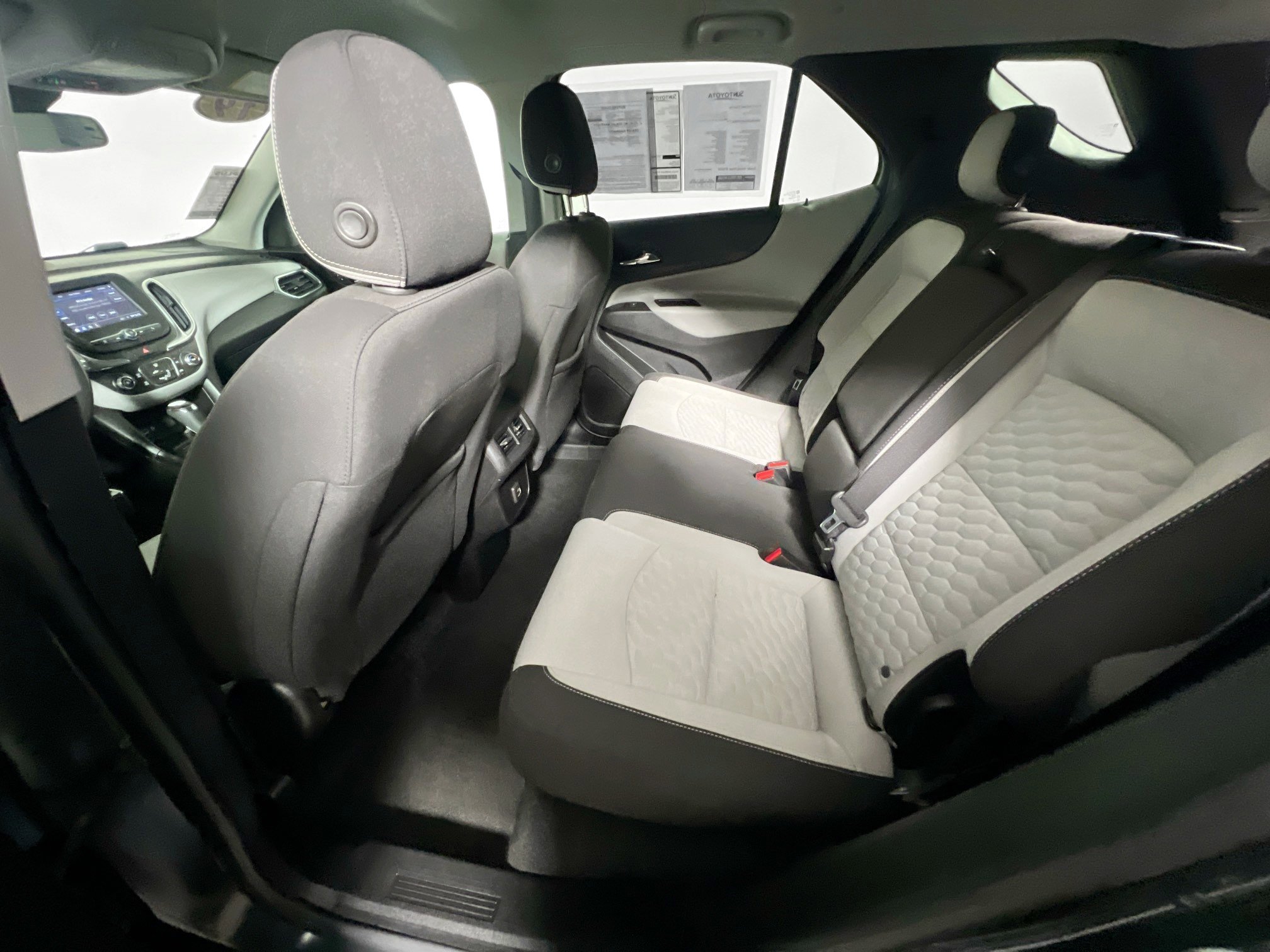 Used 2019 Chevrolet Equinox LT image 29