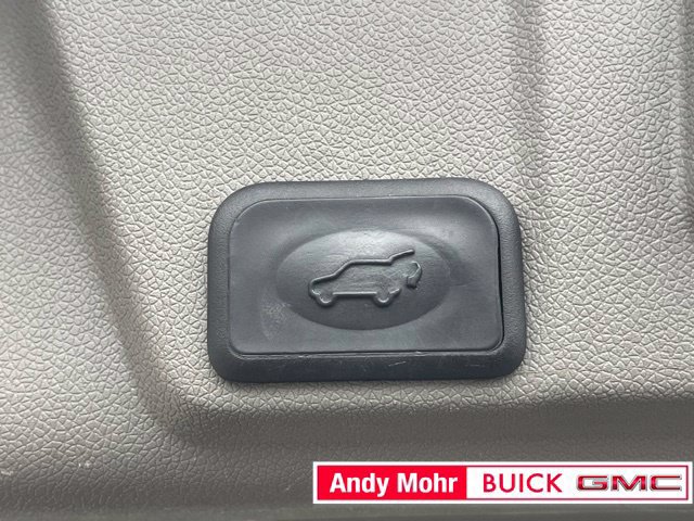 Used 2015 Chevrolet Traverse LT FWD image 15