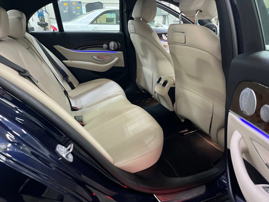 Used 2018 Mercedes-Benz E 300 4MATIC image 26