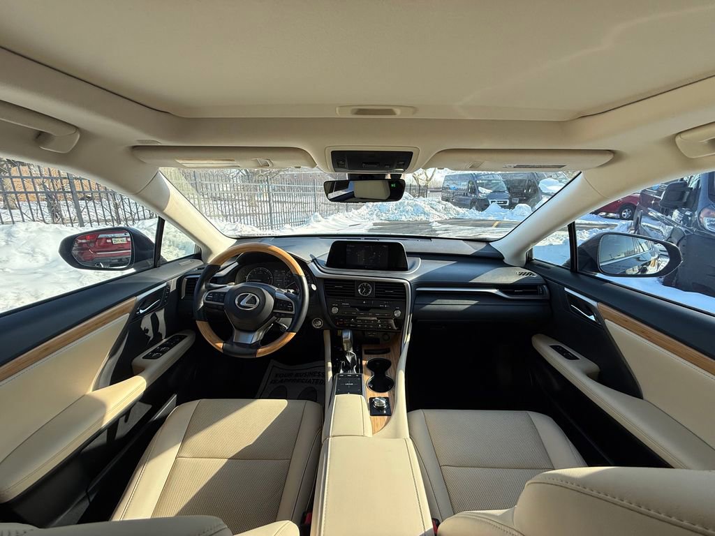 Used 2022 Lexus RX 350L 350L w/ Premium Package image 12