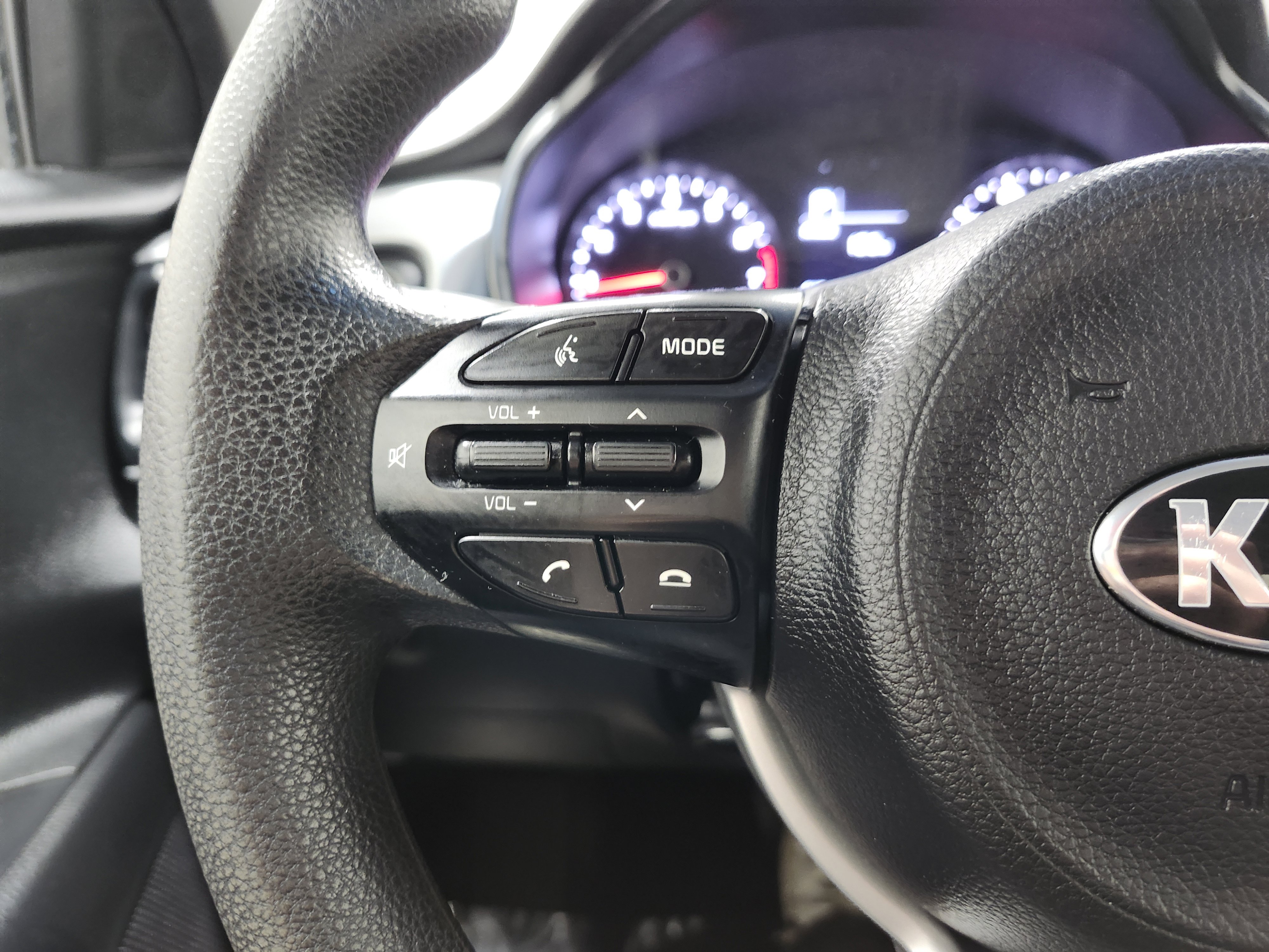 Used 2019 Kia Rio S image 31