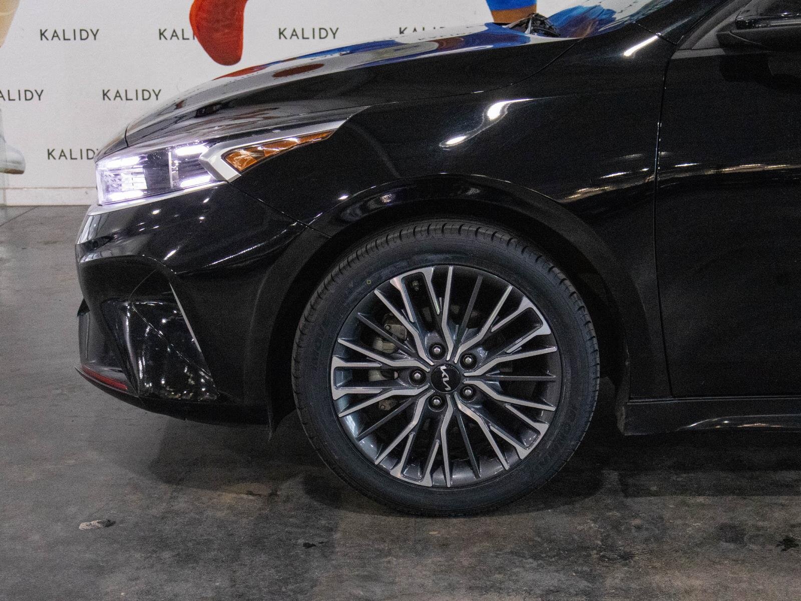 Used 2024 Kia Forte GT-Line w/ GT-Line Premium Package image 17