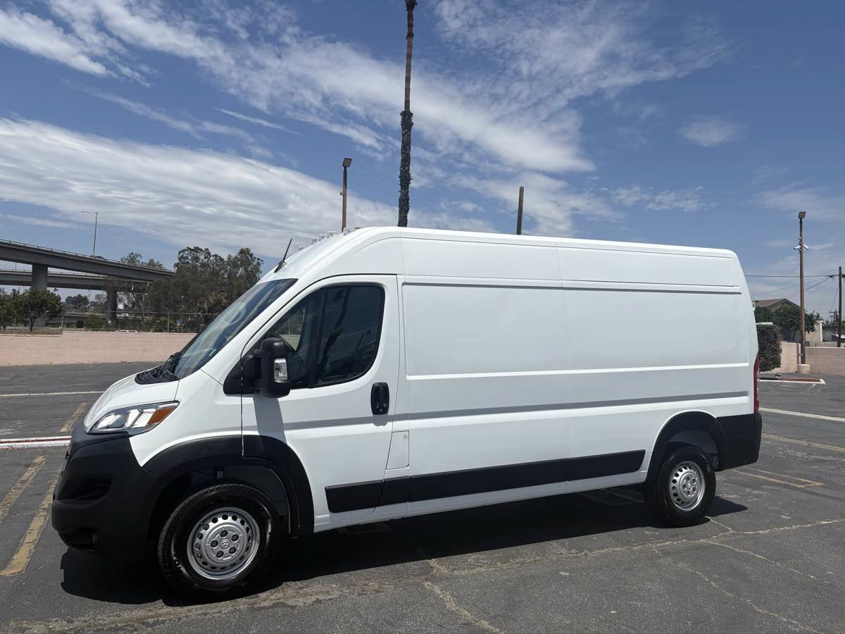 Used 2026 RAM ProMaster 2500 w/ Convenience Group FWD image 7
