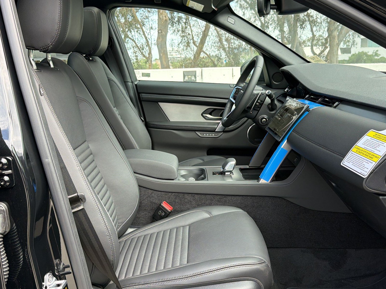 New 2026 Land Rover Discovery Sport Landmark AWD/4WD image 25