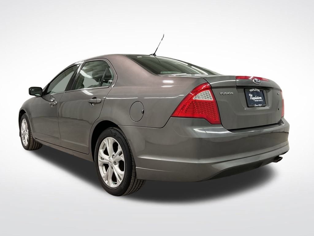 Used 2012 Ford Fusion SE image 2