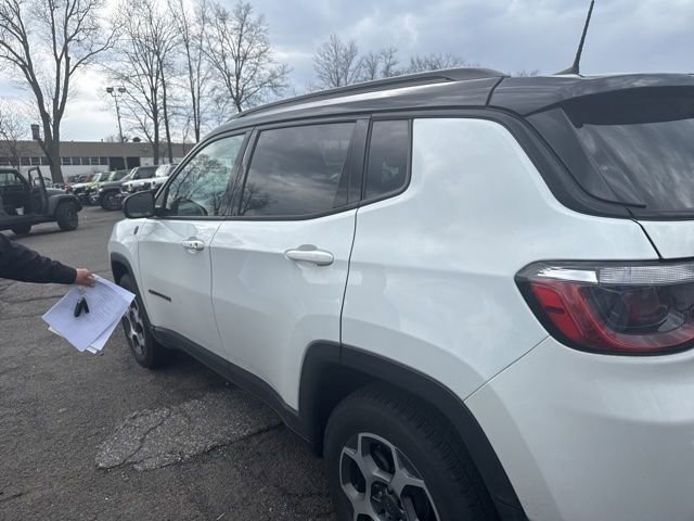 Used 2022 Jeep Compass Trailhawk w/ Trailhawk Convenience Group image 9