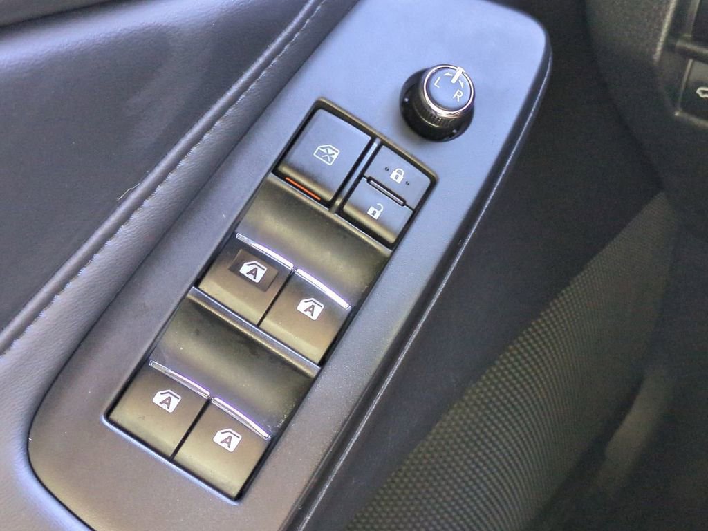 Certified 2022 Toyota Avalon XLE image 23