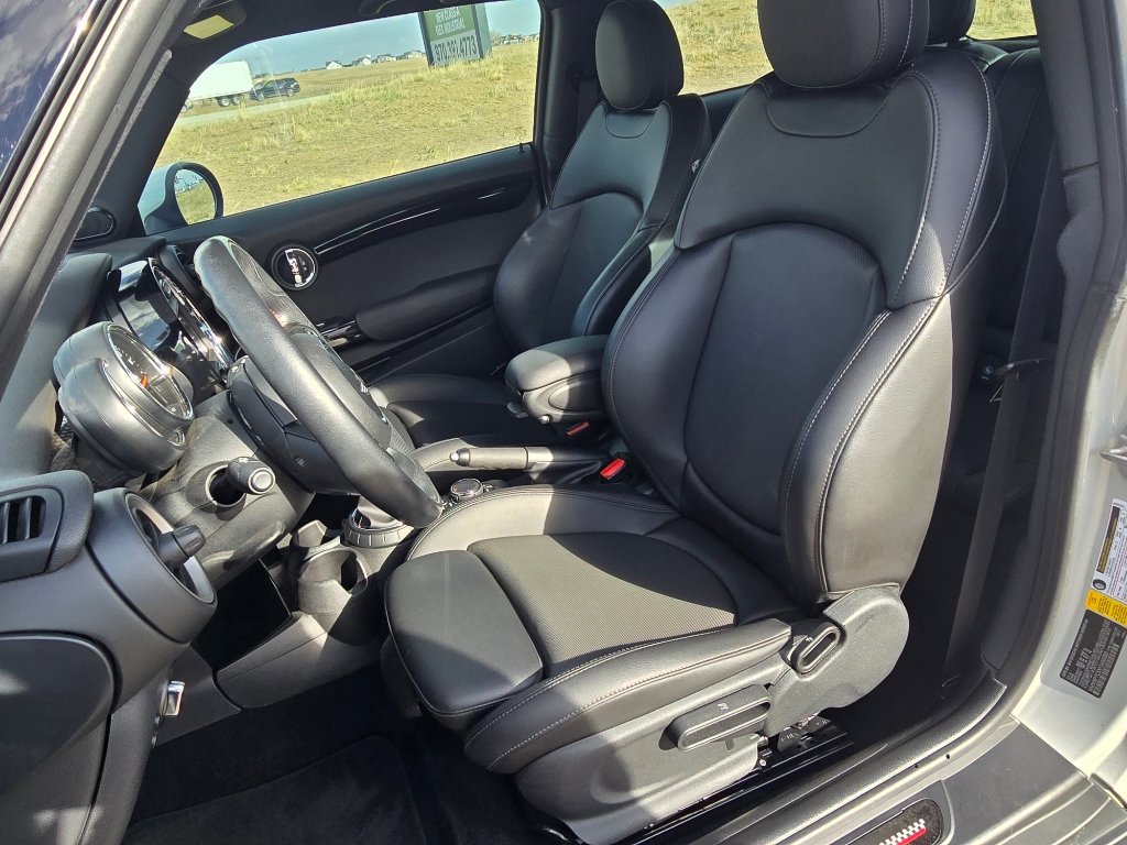 Used 2015 MINI Cooper S image 13