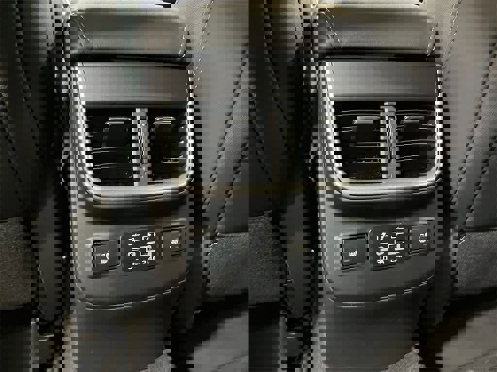 New 2025 Subaru Outback Limited image 25