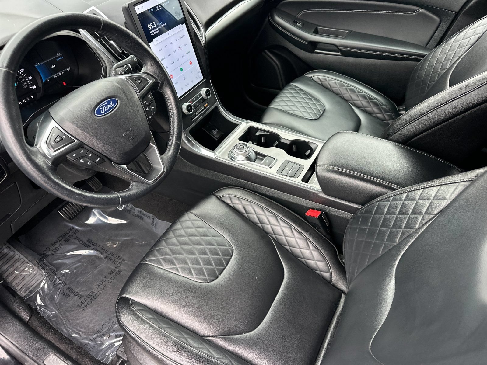 Used 2024 Ford Edge Titanium AWD/4WD image 9