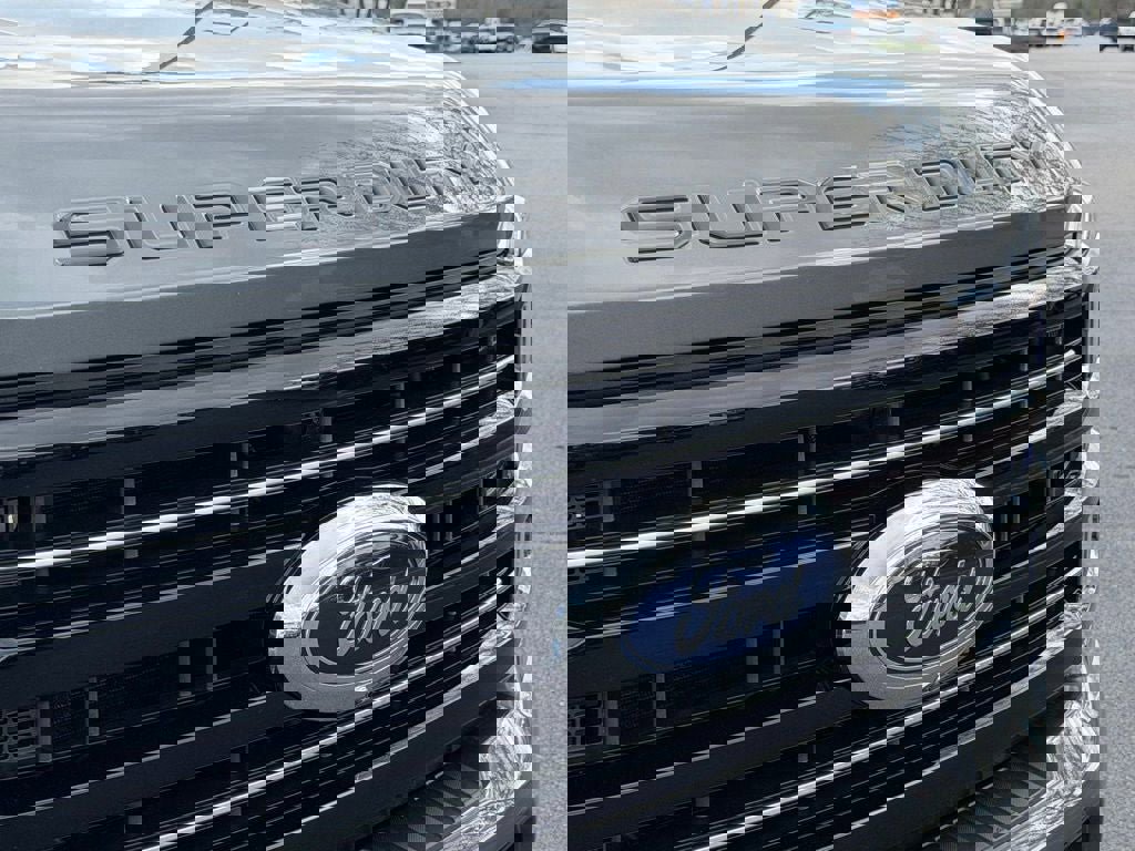 Certified 2026 Ford F350 Platinum w/ Tremor Off-Road Package image 9