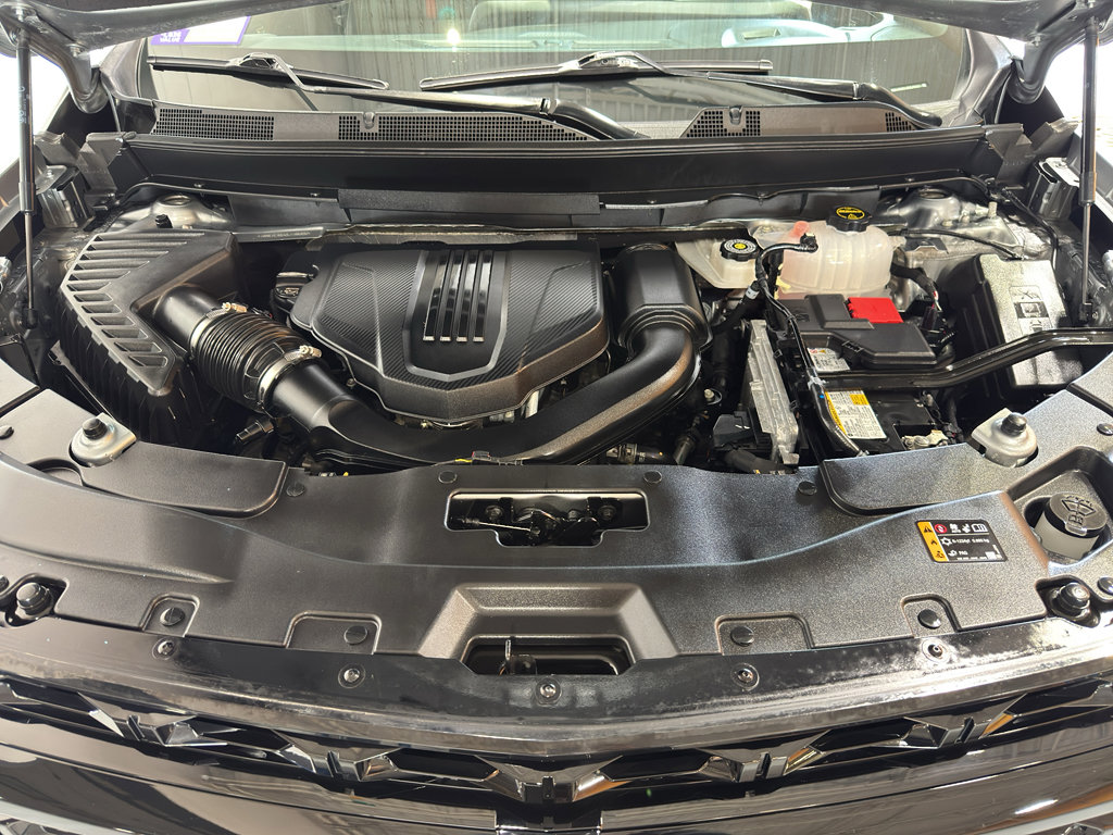 Used 2025 Chevrolet Traverse RS image 44